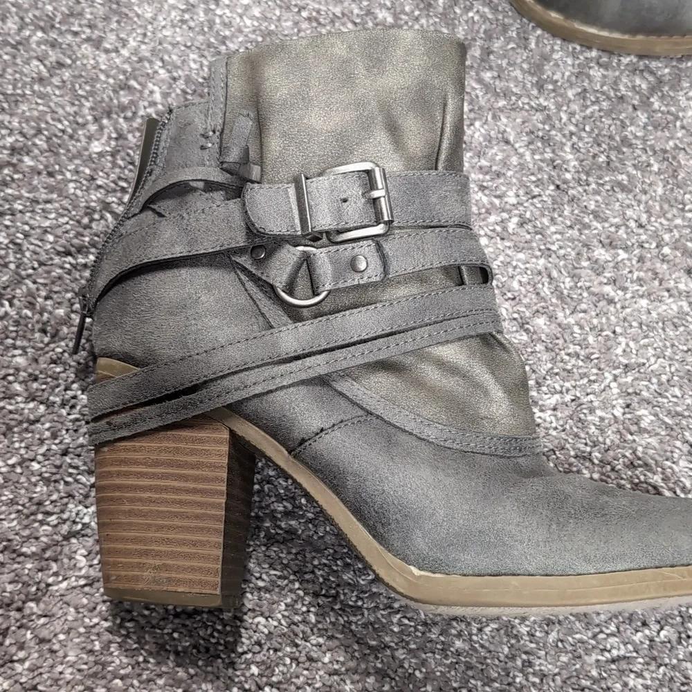 Silver/grey ankle boot - Picture 2 of 10